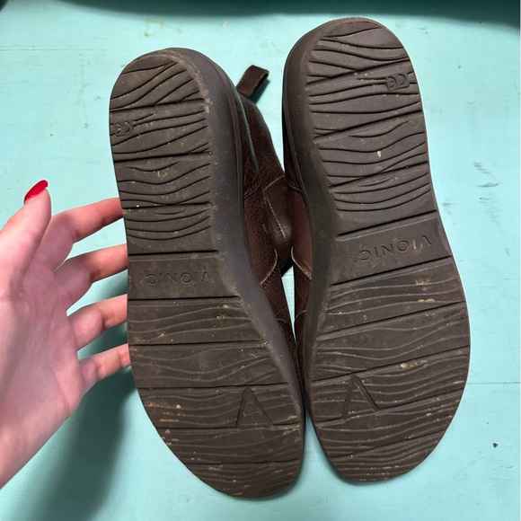 Vionic Boots - Picture 6 of 6